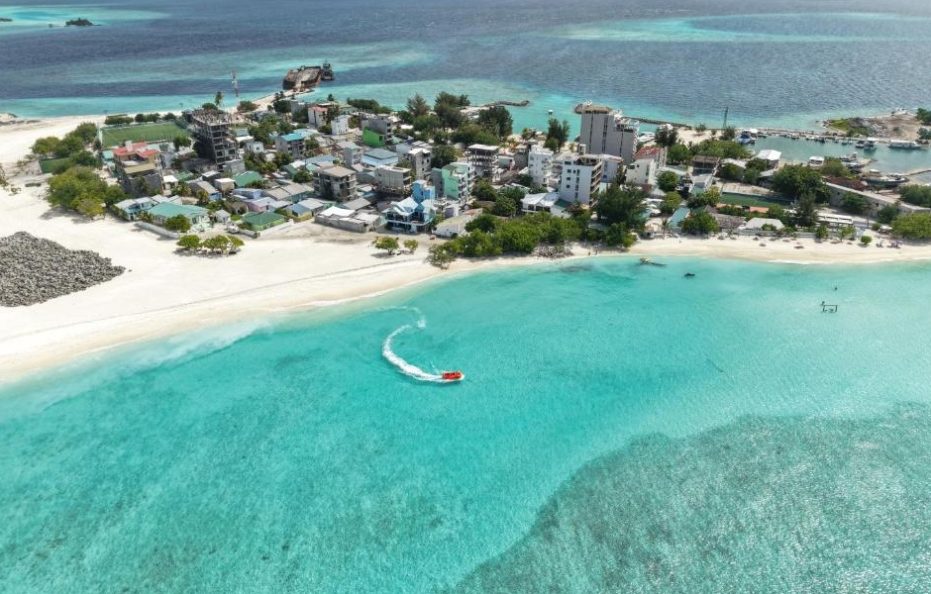 Arrival Beach and Spa Gulhi