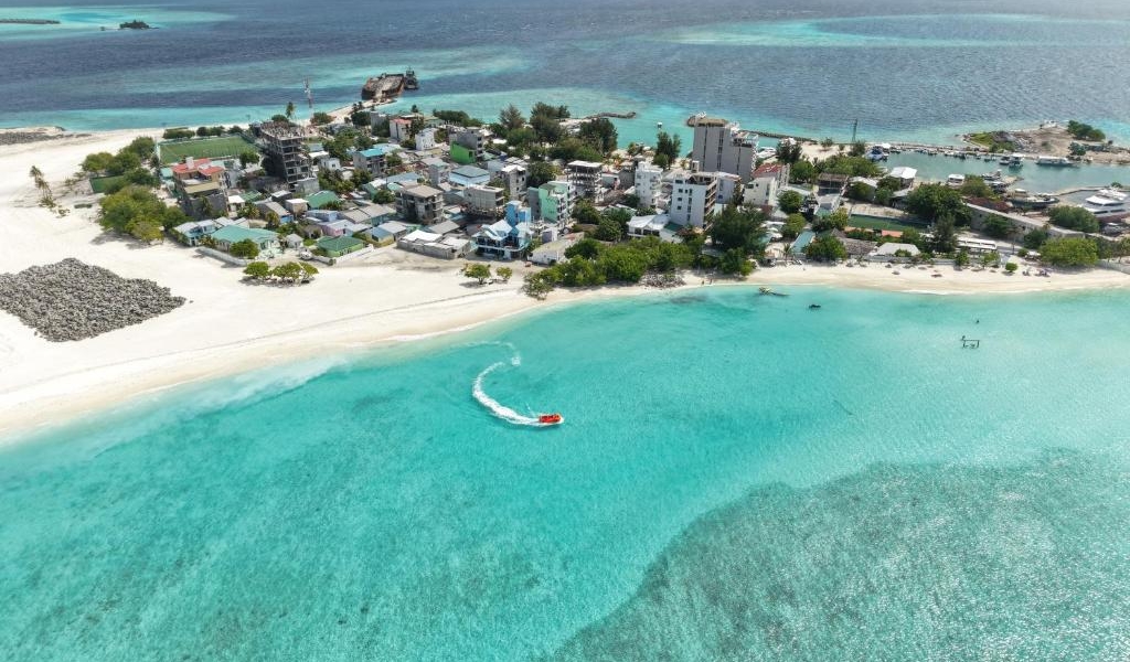 Arrival Beach and Spa Gulhi